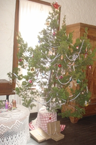 Christmas tree at Kinderfest Christmas tree at Kinderfest